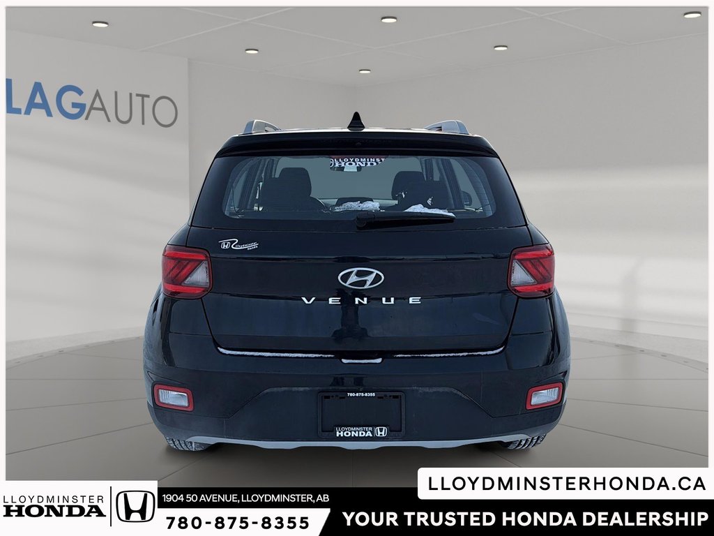 2021 Hyundai Venue Preferred-2