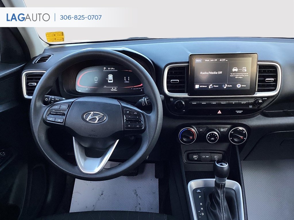 2023 Hyundai Venue Essential in Lloydminster, Saskatchewan - 17 - w1024h768px