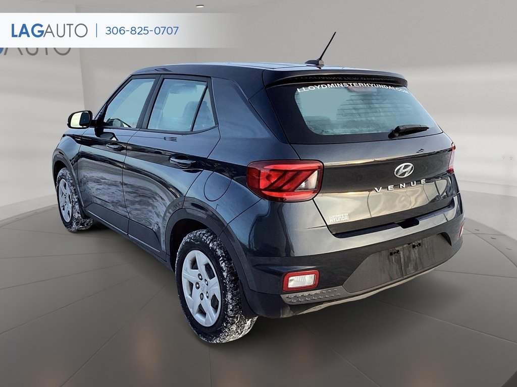 2023 Hyundai Venue Essential in Lloydminster, Saskatchewan - 4 - w1024h768px