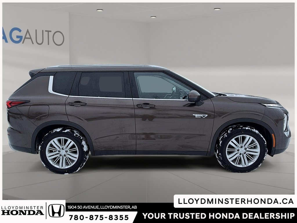 2023 Mitsubishi Outlander PHEV LE-6