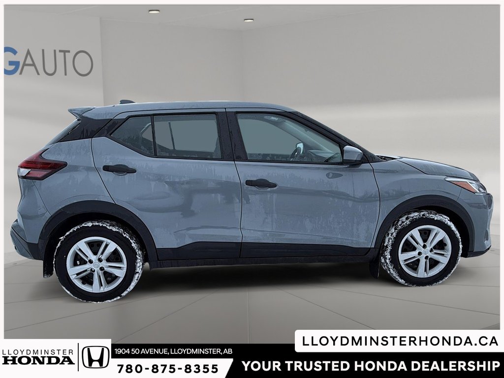 2024 Nissan Kicks S-6