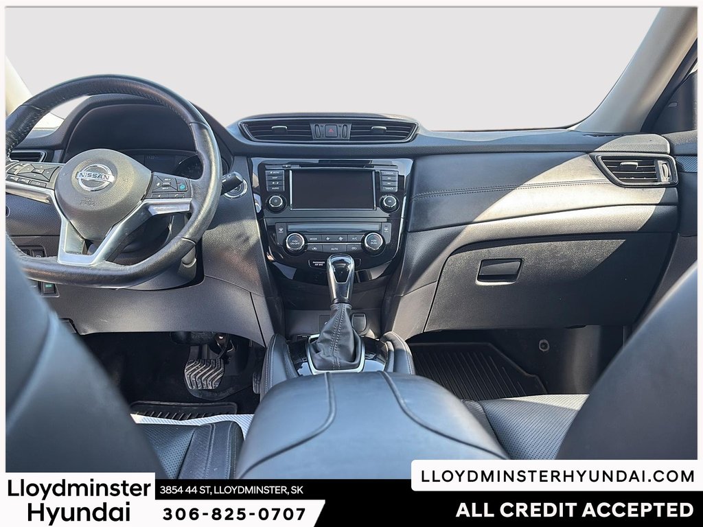 2018 Nissan Rogue SL in Lloydminster, Saskatchewan - 17 - w1024h768px