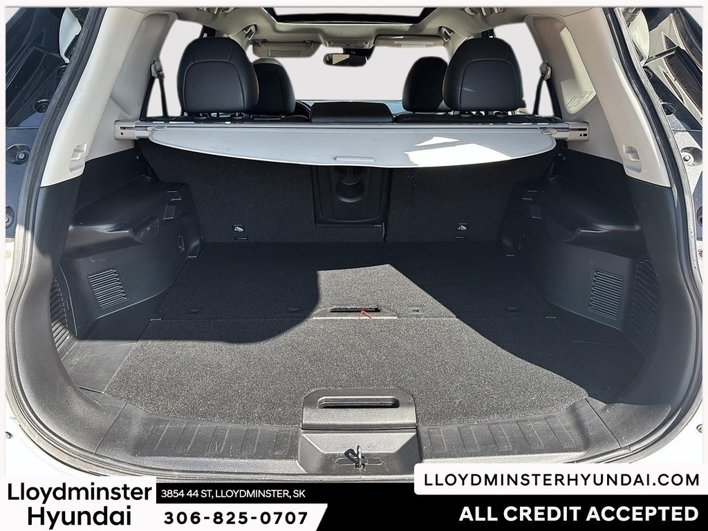 2018 Nissan Rogue SL in Lloydminster, Saskatchewan - 7 - w1024h768px