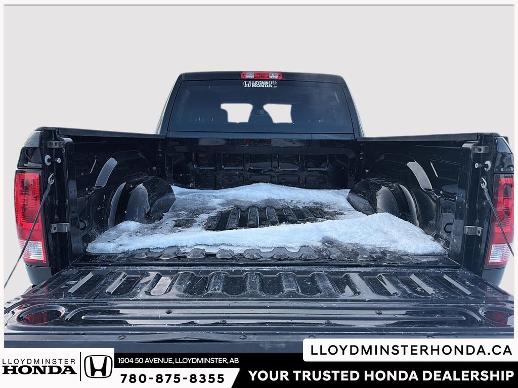 2023 Ram 1500 Classic SLT-7