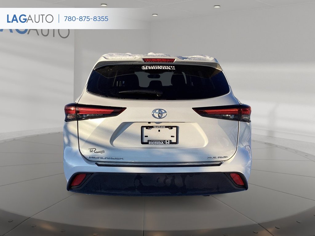 2024 Toyota Highlander XSE in Lloydminster, Saskatchewan - 3 - w1024h768px