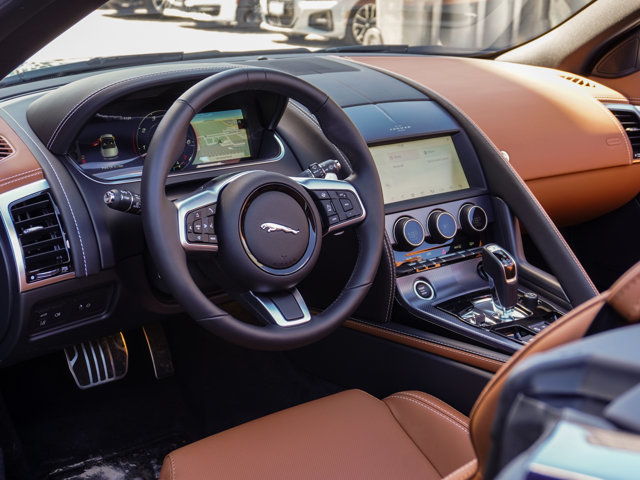 2023 Jaguar F-TYPE Convertible P450 R-Dynamic AWD in Ajax, Ontario at Lakeridge Auto Gallery - 11 - w1024h768px
