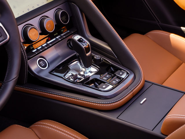 2023 Jaguar F-TYPE Convertible P450 R-Dynamic AWD in Ajax, Ontario at Lakeridge Auto Gallery - 12 - w1024h768px