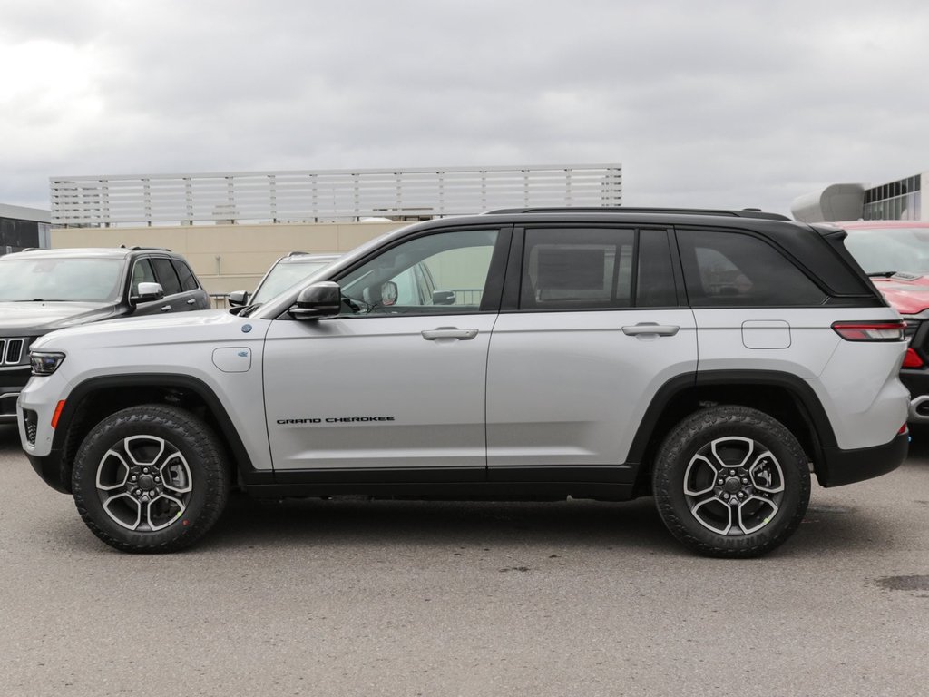 2022 Jeep All-New Grand Cherokee 4xe Trailhawk in Ajax, Ontario at Lakeridge Auto Gallery - 3 - w1024h768px