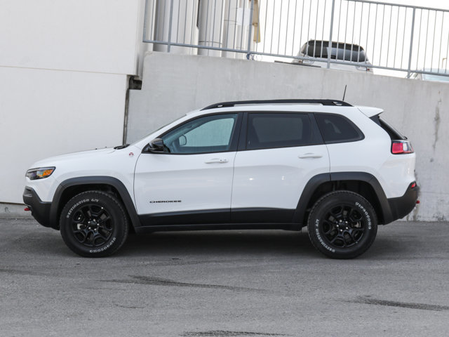 2022 Jeep Cherokee Trailhawk *$0 Down $195 Weekly payment/ 84 mths in Ajax, Ontario at Lakeridge Auto Gallery - 3 - w1024h768px