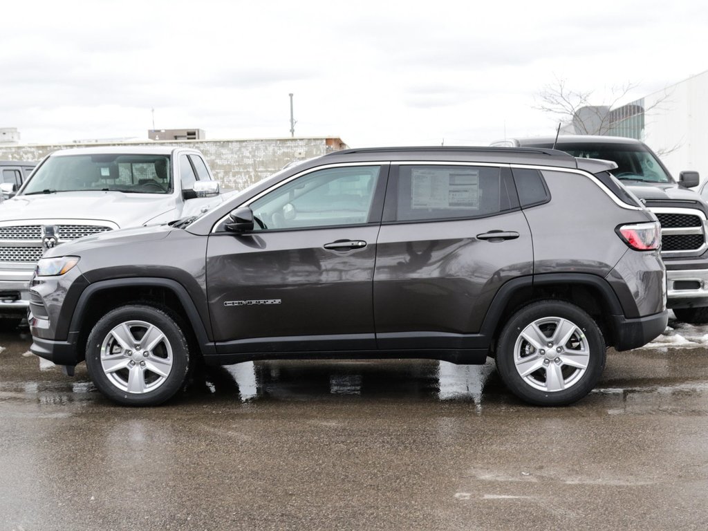 2022 Jeep Compass North in Ajax, Ontario at Lakeridge Auto Gallery - 3 - w1024h768px