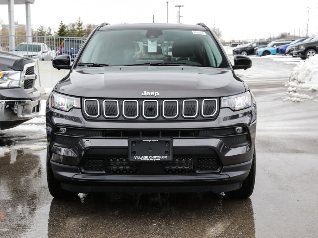 2022 Jeep Compass North in Ajax, Ontario at Lakeridge Auto Gallery - 2 - w1024h768px