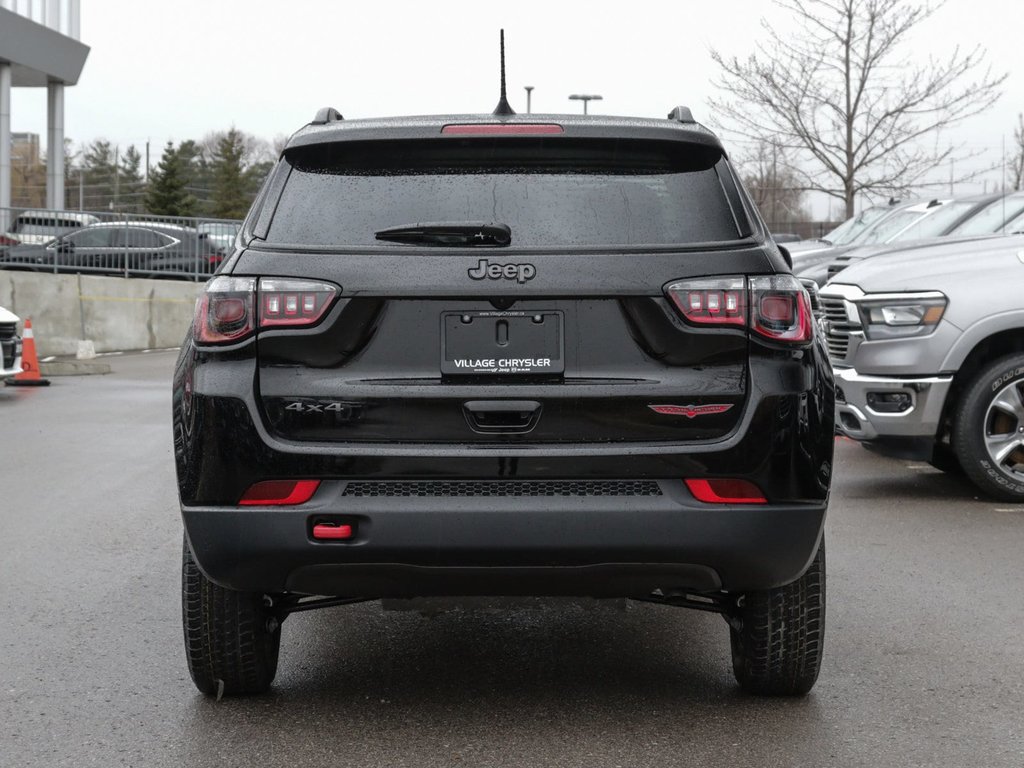 2022 Jeep Compass Trailhawk in Ajax, Ontario at Lakeridge Auto Gallery - 5 - w1024h768px