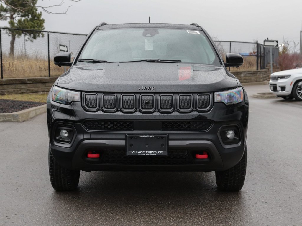 2022 Jeep Compass Trailhawk in Ajax, Ontario at Lakeridge Auto Gallery - 2 - w1024h768px