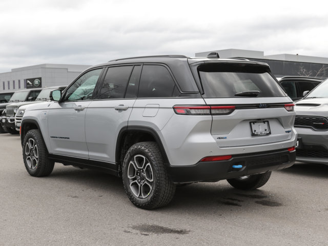 2022 Jeep Grand Cherokee 4xe Trailhawk in Ajax, Ontario at Lakeridge Auto Gallery - 4 - w1024h768px
