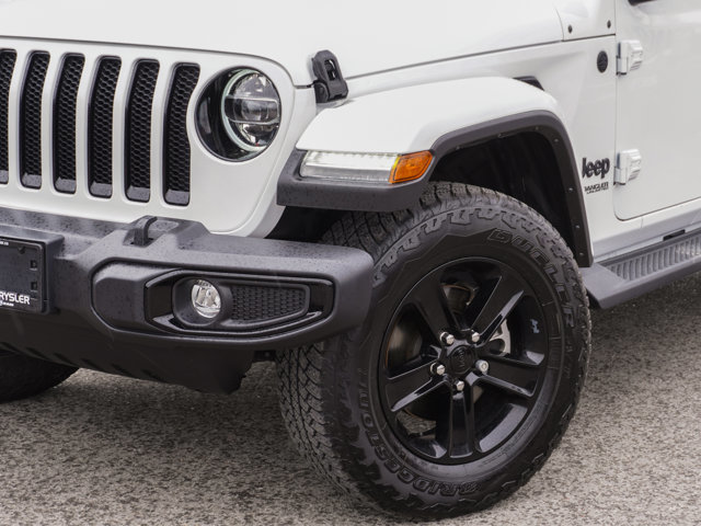 2022 Jeep Wrangler Unlimited Sahara Altitude in Ajax, Ontario at Lakeridge Auto Gallery - 8 - w1024h768px