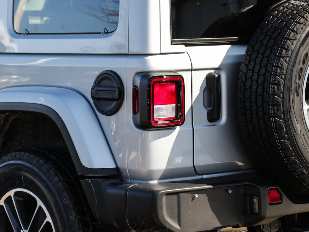 2023 Jeep Wrangler Sahara in Ajax, Ontario at Lakeridge Auto Gallery - 6 - w1024h768px