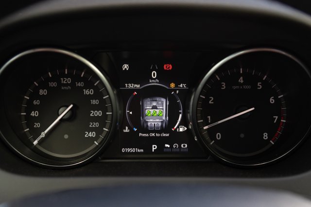 Endras Infiniti 2018 Land Rover Discovery Sport Hse Navi