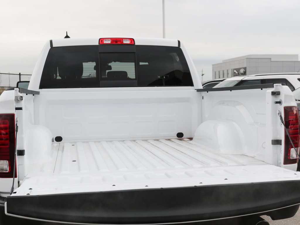 2022 Ram 1500 Classic SLT in Ajax, Ontario at Lakeridge Auto Gallery - 17 - w1024h768px