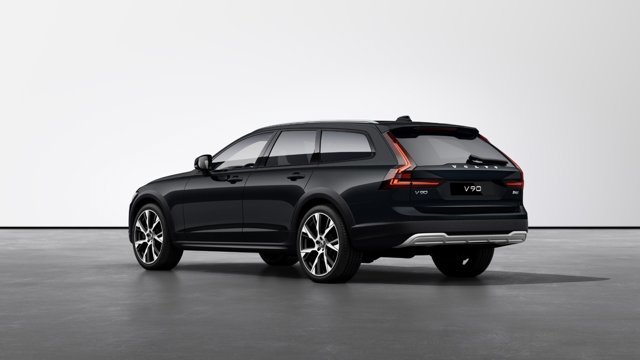 2024 Volvo V90 Cross Country Ultimate in Ajax, Ontario at Lakeridge Auto Gallery - 3 - w1024h768px