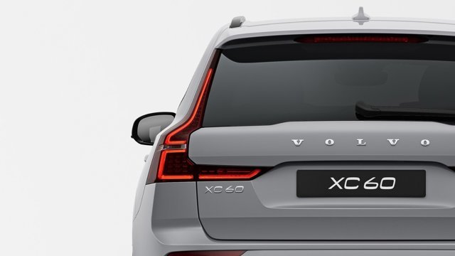 2024 Volvo XC60 Recharge Plus Dark Theme in Ajax, Ontario at Lakeridge Auto Gallery - 7 - w1024h768px