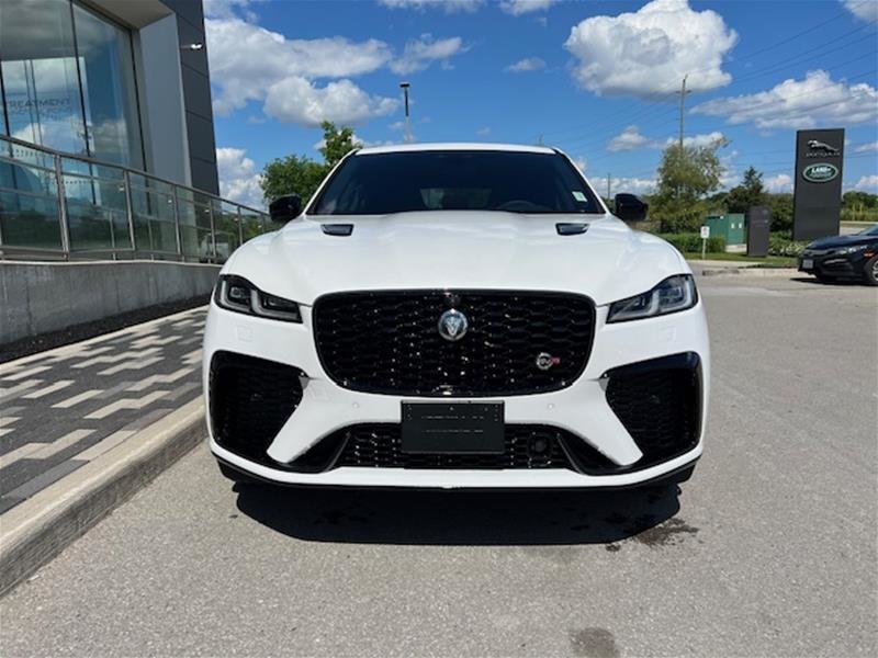 2024 Jaguar F-PACE P 550 SVR in Ajax, Ontario at Lakeridge Auto Gallery - 17 - w1024h768px