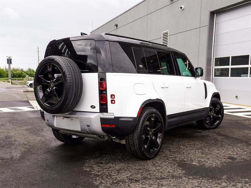 2021 Land Rover Defender 110 P400 SE in Ajax, Ontario at Lakeridge Auto Gallery - 5 - w1024h768px