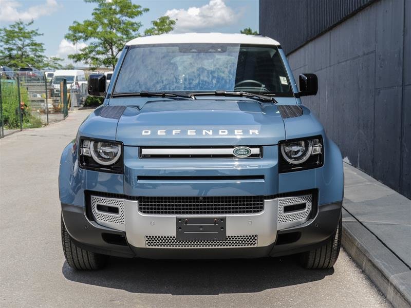 2022 Land Rover Defender 110 P300 S in Ajax, Ontario at Lakeridge Auto Gallery - 7 - w1024h768px