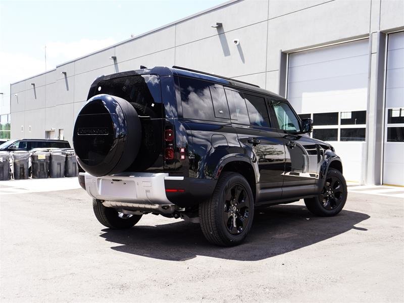 2024 Land Rover Defender 110 P300 S in Ajax, Ontario at Lakeridge Auto Gallery - 9 - w1024h768px