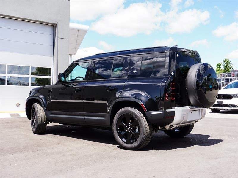 2024 Land Rover Defender 110 P300 S in Ajax, Ontario at Lakeridge Auto Gallery - 19 - w1024h768px