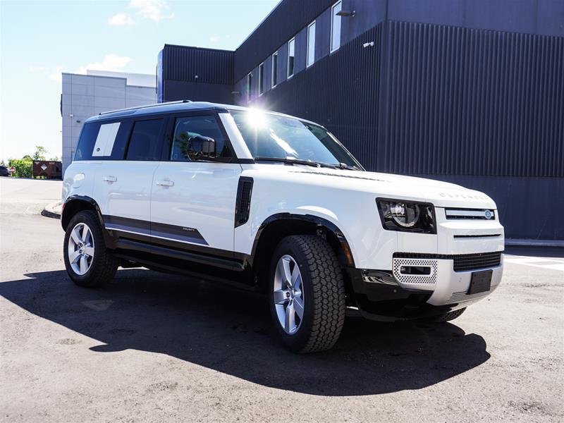 2024 Land Rover Defender 110 P300 S in Ajax, Ontario at Lakeridge Auto Gallery - 16 - w1024h768px