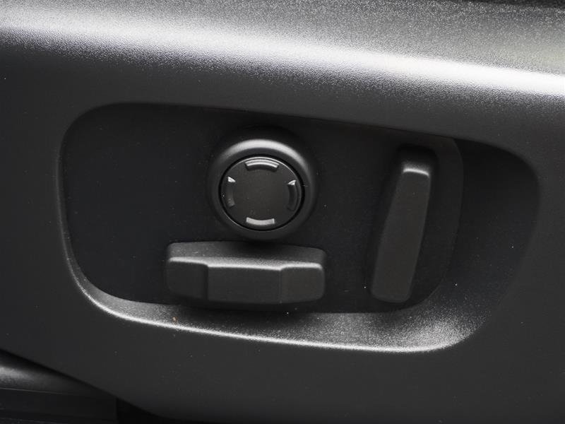 2020 Land Rover DISCOVERY SPORT 246hp S (2) in Ajax, Ontario at Lakeridge Auto Gallery - 5 - w1024h768px