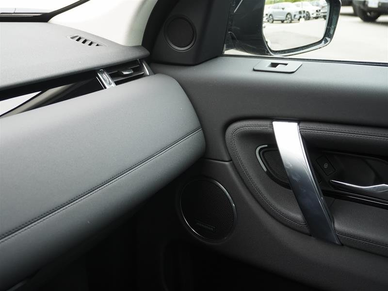 2020 Land Rover DISCOVERY SPORT 246hp S (2) in Ajax, Ontario at Lakeridge Auto Gallery - 3 - w1024h768px