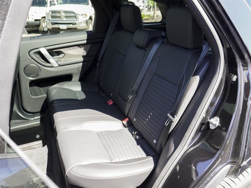 2024 Land Rover DISCOVERY SPORT P250 Dynamic SE in Ajax, Ontario at Lakeridge Auto Gallery - 16 - w1024h768px