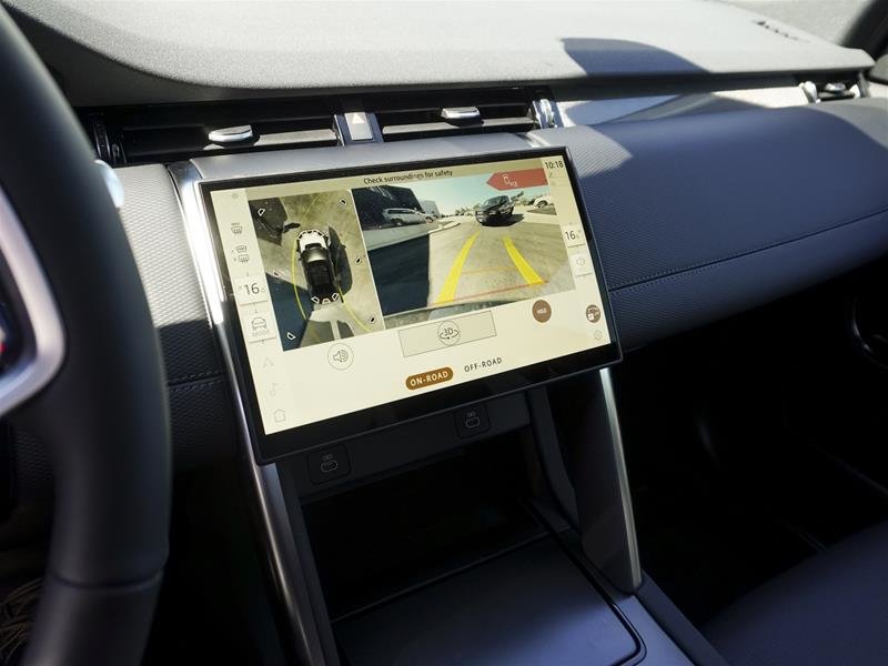 2024 Land Rover DISCOVERY SPORT P250 Dynamic SE in Ajax, Ontario at Lakeridge Auto Gallery - 2 - w1024h768px