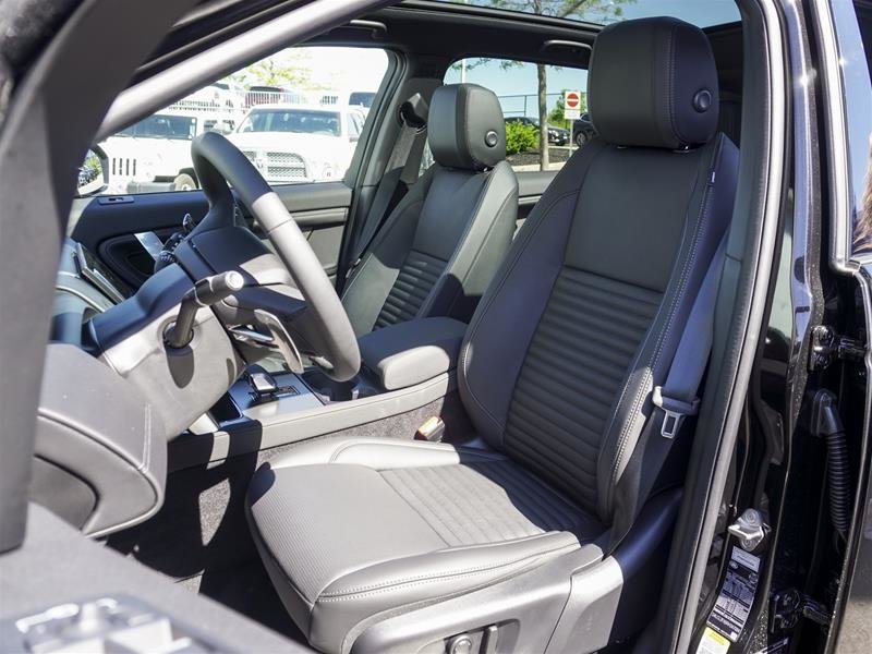 2024 Land Rover DISCOVERY SPORT P250 Dynamic SE in Ajax, Ontario at Lakeridge Auto Gallery - 12 - w1024h768px