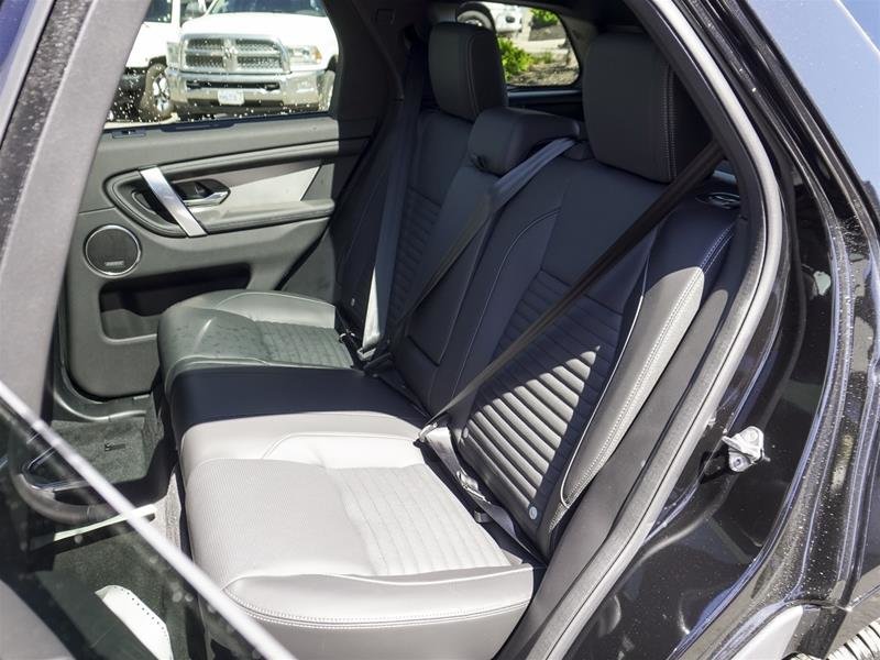 2024 Land Rover DISCOVERY SPORT P250 Dynamic SE in Ajax, Ontario at Lakeridge Auto Gallery - 15 - w1024h768px