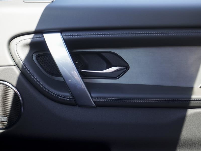 2024 Land Rover DISCOVERY SPORT P250 Dynamic HSE in Ajax, Ontario at Lakeridge Auto Gallery - 7 - w1024h768px
