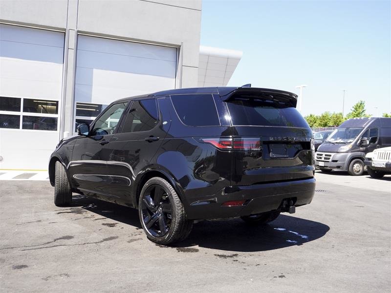 2024 Land Rover Discovery P 300 Dynamic SE in Ajax, Ontario at Lakeridge Auto Gallery - 20 - w1024h768px