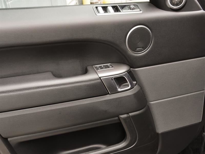 2020 Land Rover Range Rover Sport V6 Td6 SE (2) in Ajax, Ontario at Lakeridge Auto Gallery - 16 - w1024h768px