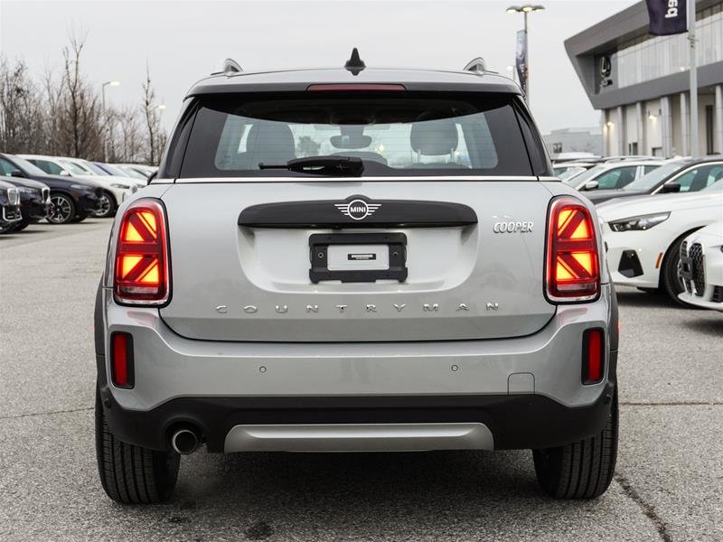 2024 MINI COOPER Countryman ALL4 in Ajax, Ontario at Lakeridge Auto Gallery - 17 - w1024h768px