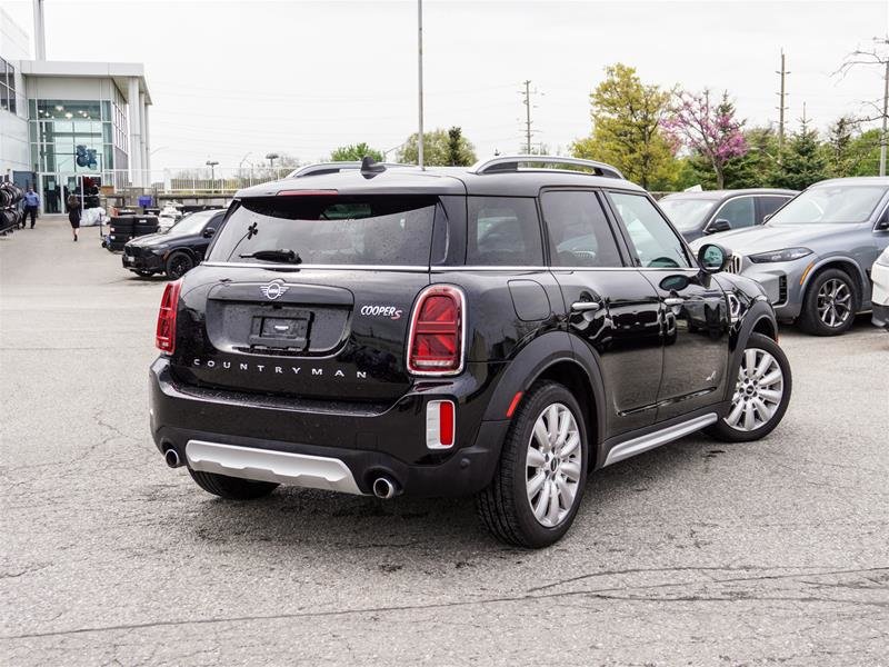 2022 MINI Cooper S Countryman ALL4 in Ajax, Ontario at Lakeridge Auto Gallery - 14 - w1024h768px