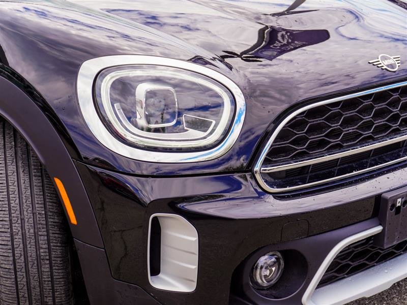 2022 MINI Cooper S Countryman ALL4 in Ajax, Ontario at Lakeridge Auto Gallery - 27 - w1024h768px