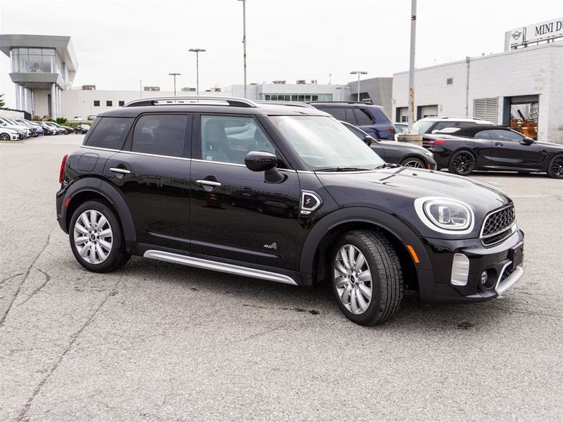 2022 MINI Cooper S Countryman ALL4 in Ajax, Ontario at Lakeridge Auto Gallery - 11 - w1024h768px