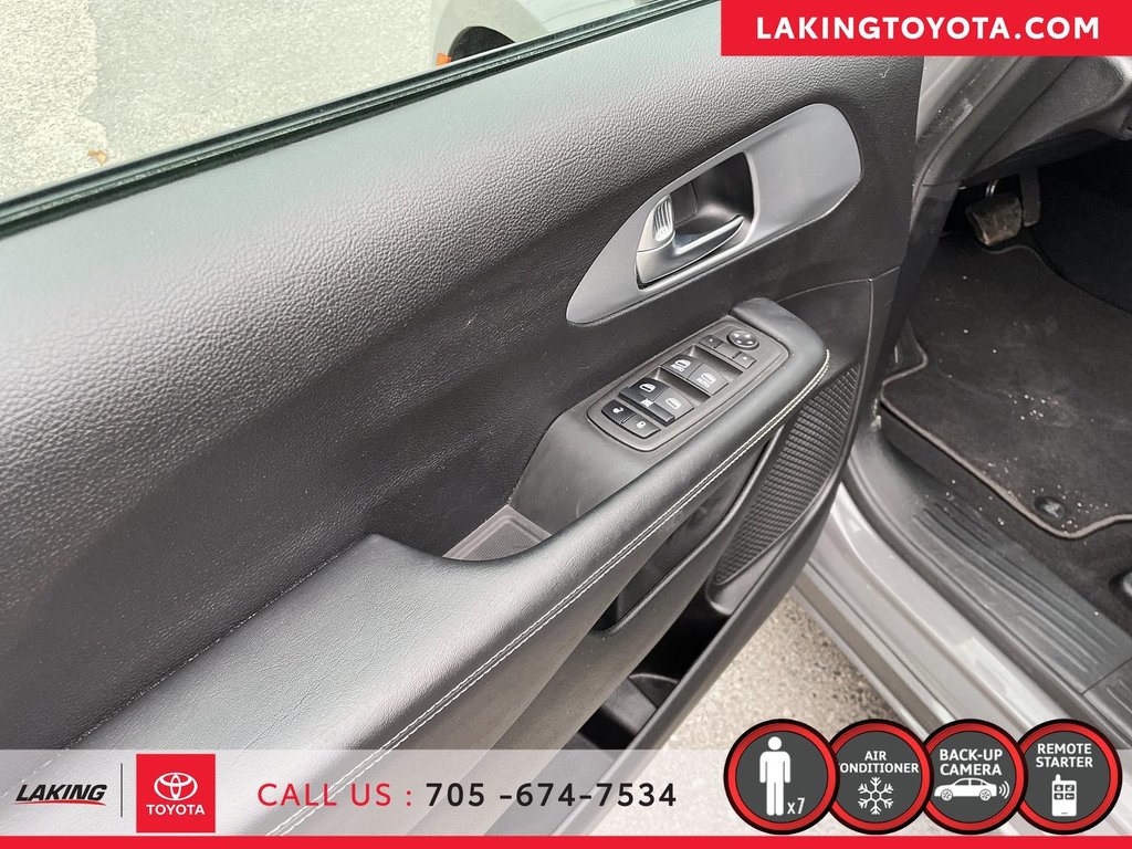 2022 Chrysler Pacifica Touring AWD 3rd Row Seating (7 Passenger) in Sudbury, Ontario - 11 - w1024h768px