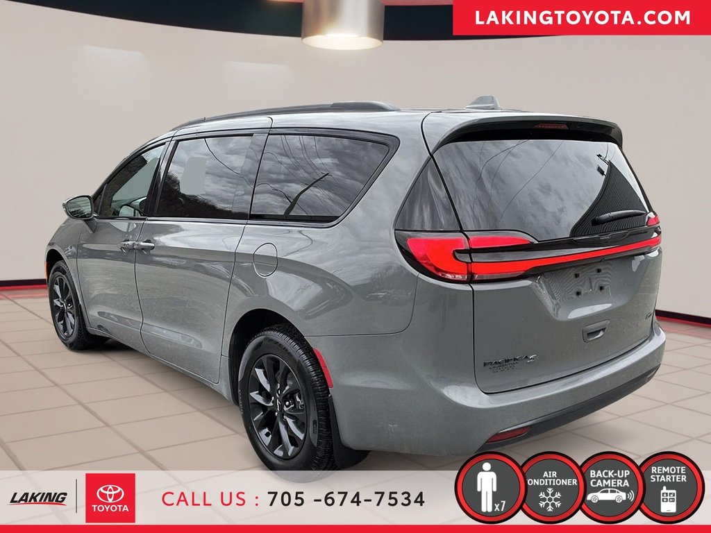 2022 Chrysler Pacifica Touring AWD 3rd Row Seating (7 Passenger) in Sudbury, Ontario - 4 - w1024h768px