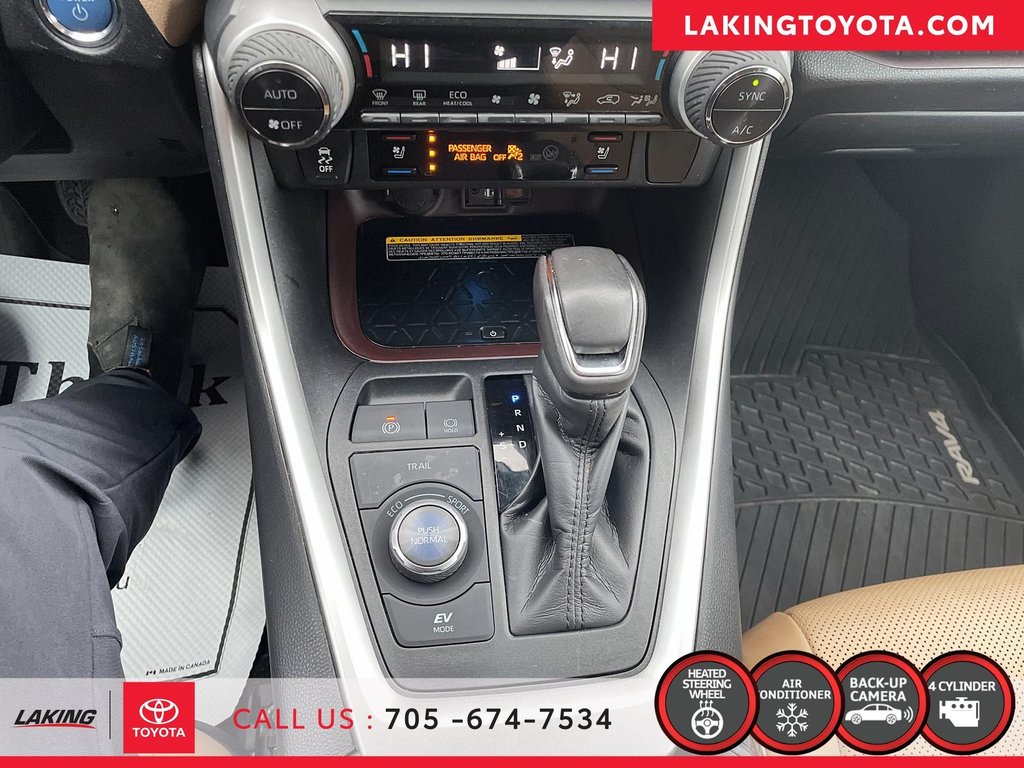 2019 Toyota RAV4 Hybrid Limited All Wheel Drive in Sudbury, Ontario - 13 - w1024h768px