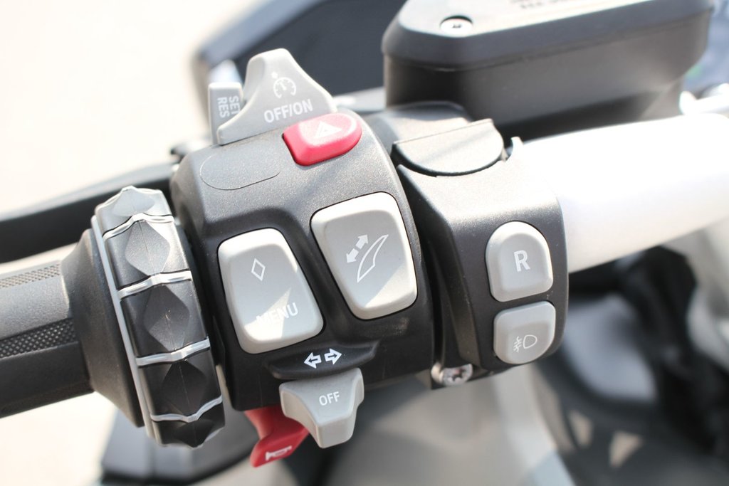 2019 BMW K1600 GT in Gatineau, Quebec - 19 - w1024h768px