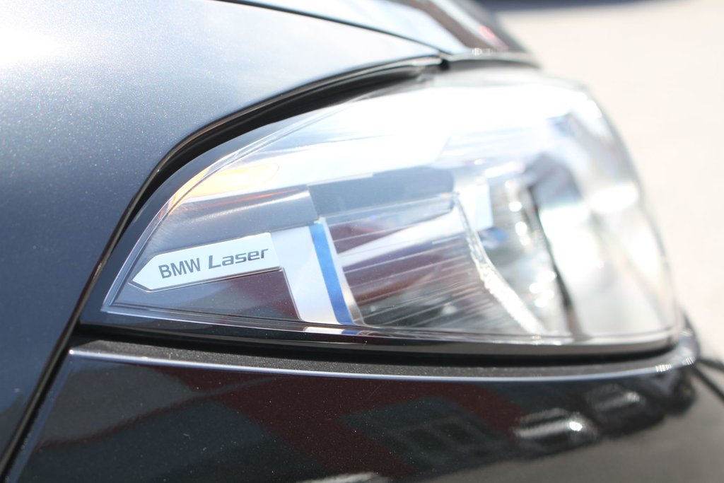 2020 BMW M8 Coupe in Gatineau, Quebec - 10 - w1024h768px