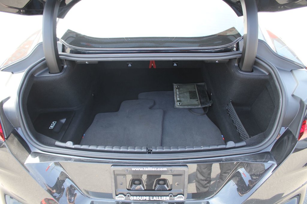 2020 BMW M8 Coupe in Gatineau, Quebec - 30 - w1024h768px