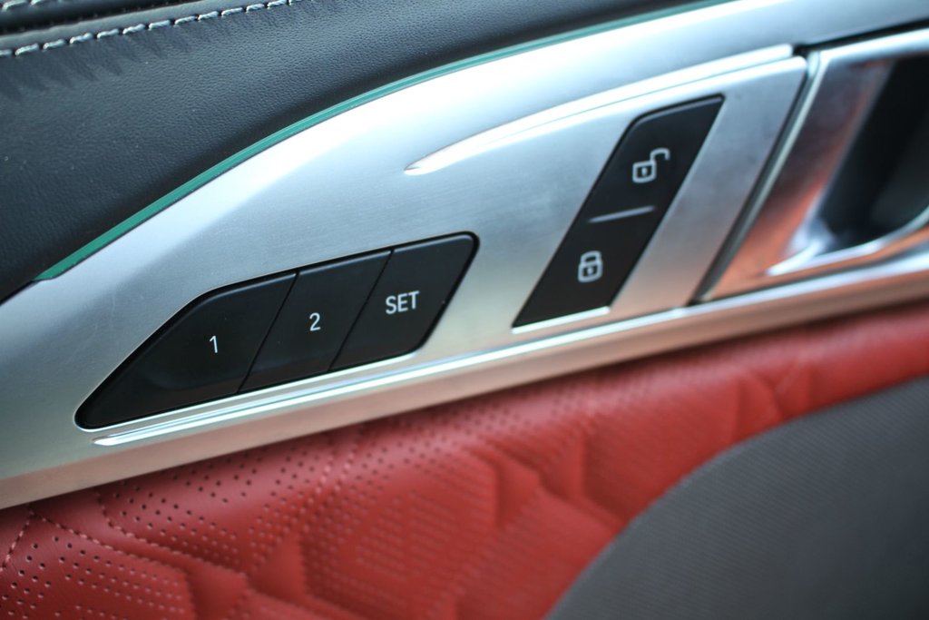 2020 BMW M8 Coupe in Gatineau, Quebec - 18 - w1024h768px